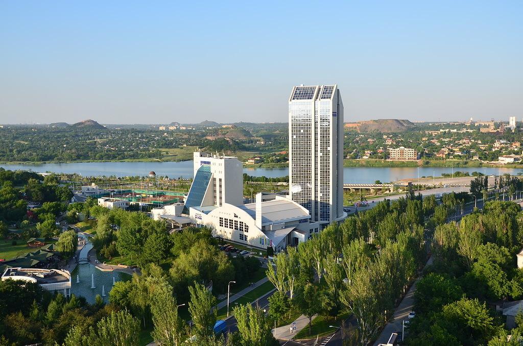 Victoria Hotel Center Doneck Exteriér fotografie